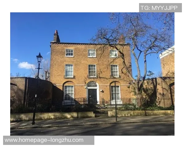 探索埃斯特旺的魅力与历史深度，感受独特文化之旅